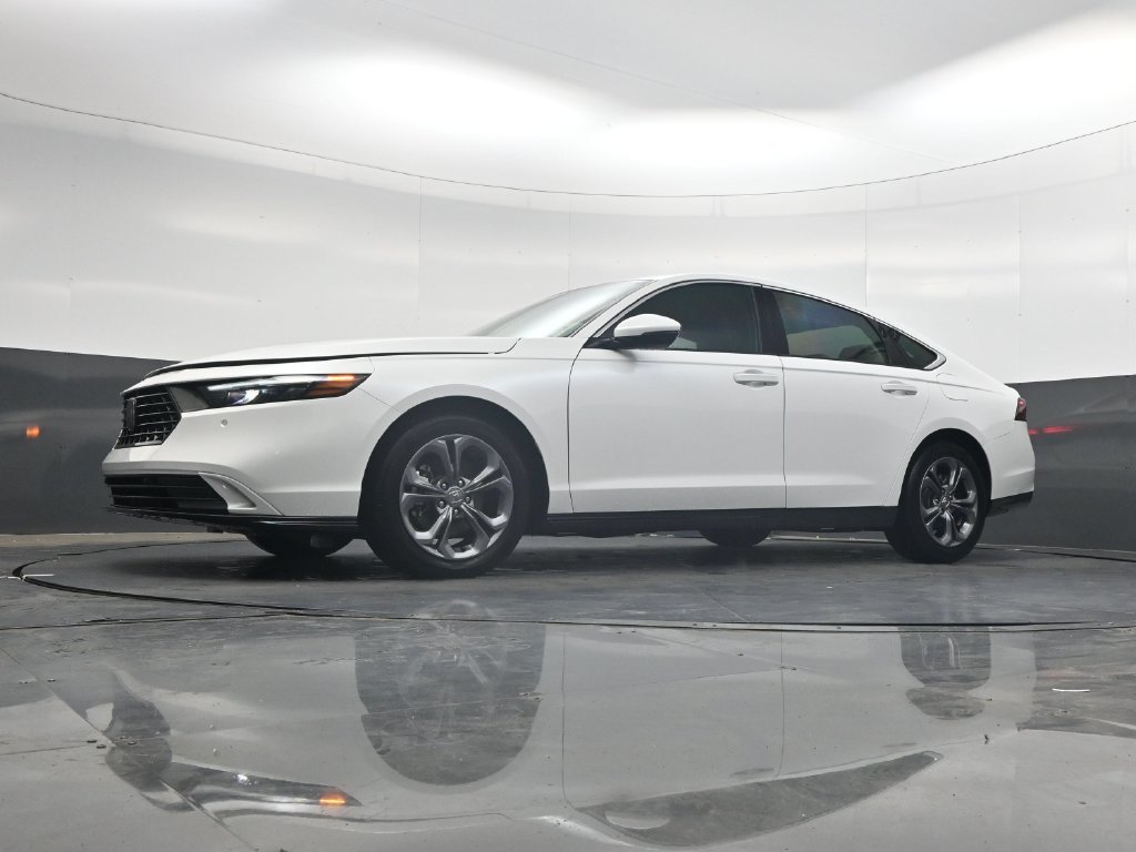Used 2025 Honda Accord EX-L image 34