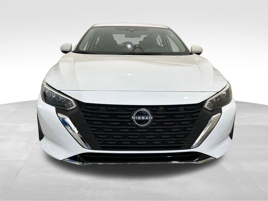 Used 2025 Nissan Sentra SV FWD image 9