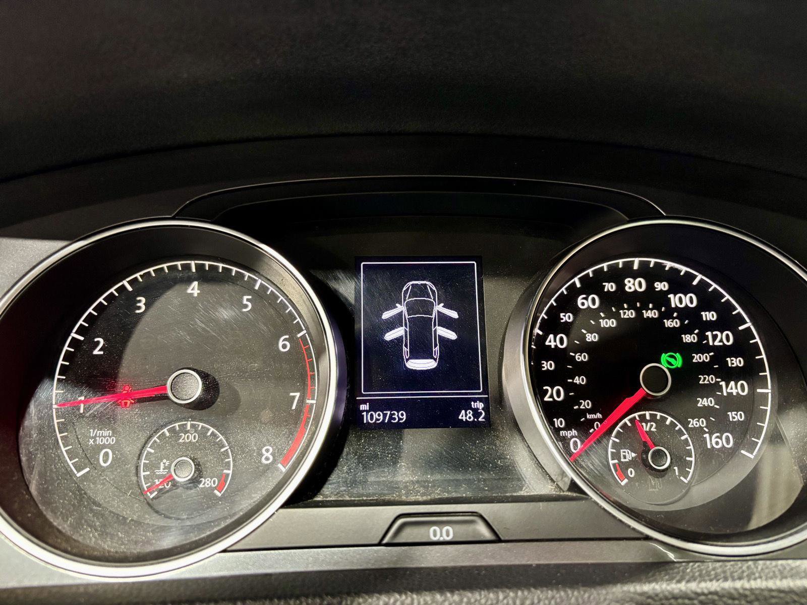 Used 2017 Volkswagen Golf Alltrack SE image 32