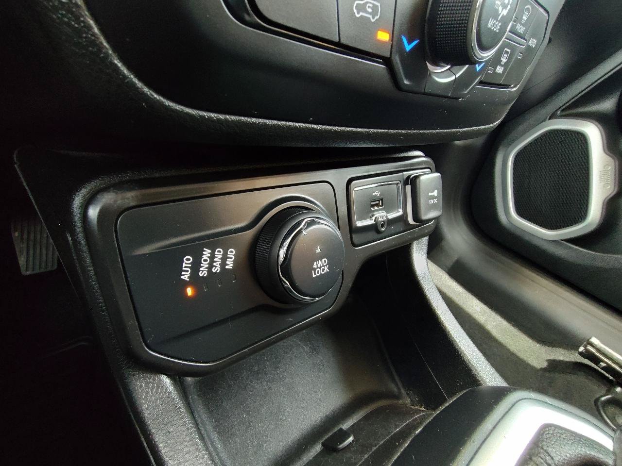 Used 2021 Jeep Renegade Sport AWD/4WD image 23