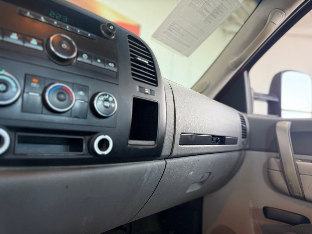 Used 2013 Chevrolet Silverado 3500 W/T image 33