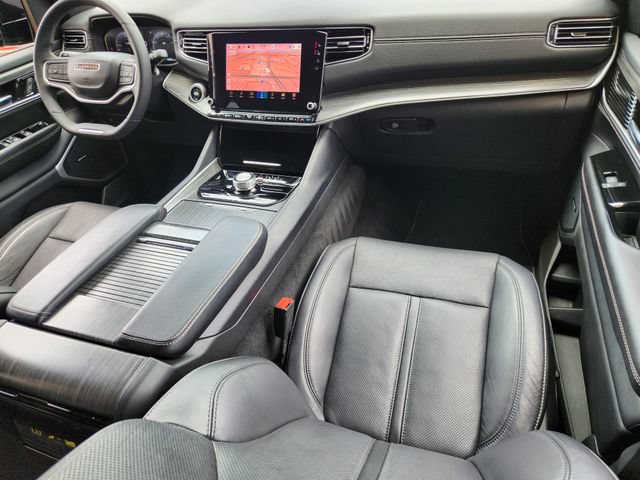 Certified 2024 Jeep Wagoneer Series II w/ Flexible Seating Group RWD image 23