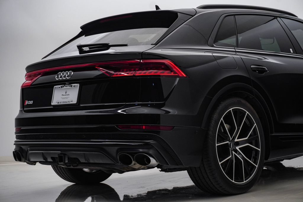 Used 2021 Audi SQ8 Premium Plus w/ SQ8 Black Optic Package AWD/4WD image 12