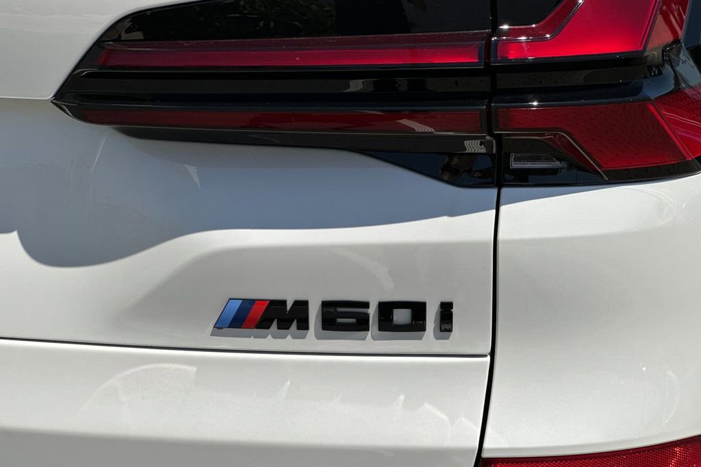 New 2026 BMW X5 M60i w/ Executive Package image 34