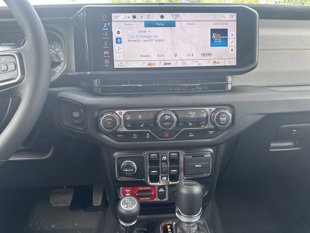 New 2025 Jeep Gladiator Willys image 17