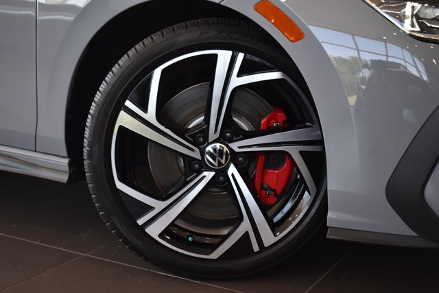 Used 2025 Volkswagen GTI SE FWD image 2
