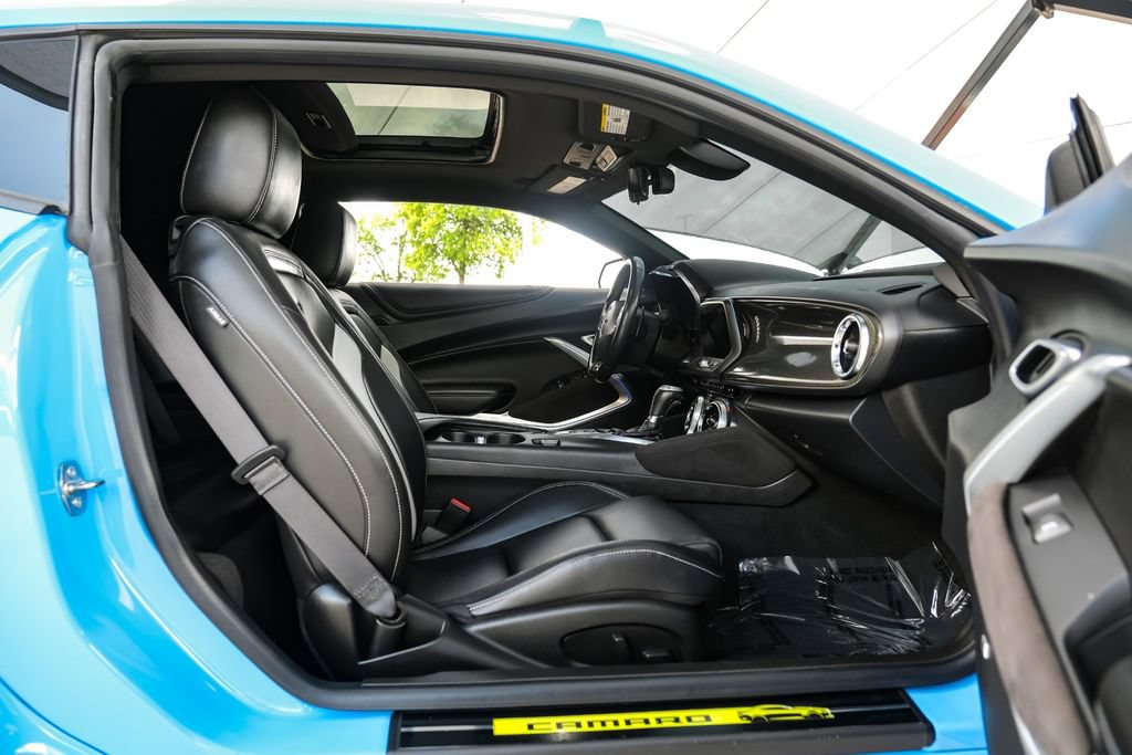Used 2023 Chevrolet Camaro SS RWD image 40