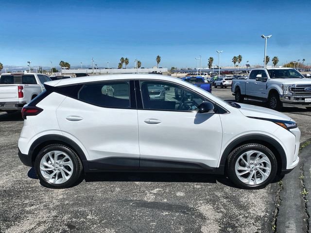 New 2027 Chevrolet Bolt LT w/ Comfort Package FWD image 15