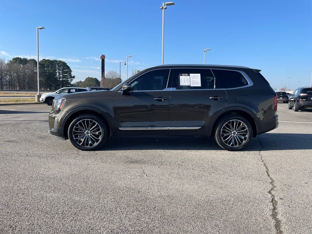 Used 2022 Kia Telluride EX w/ EX Premium Package image 4