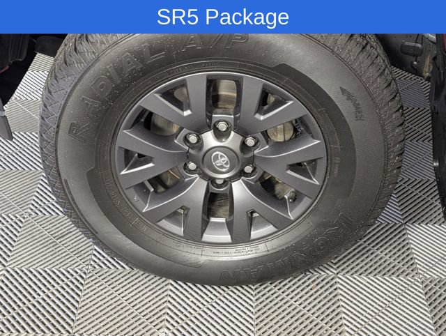 Used 2023 Toyota Tacoma SR5 AWD/4WD image 9