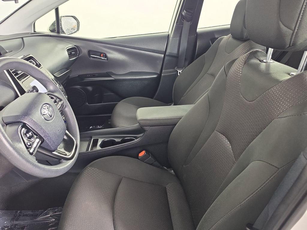 Used 2021 Toyota Prius LE FWD image 8