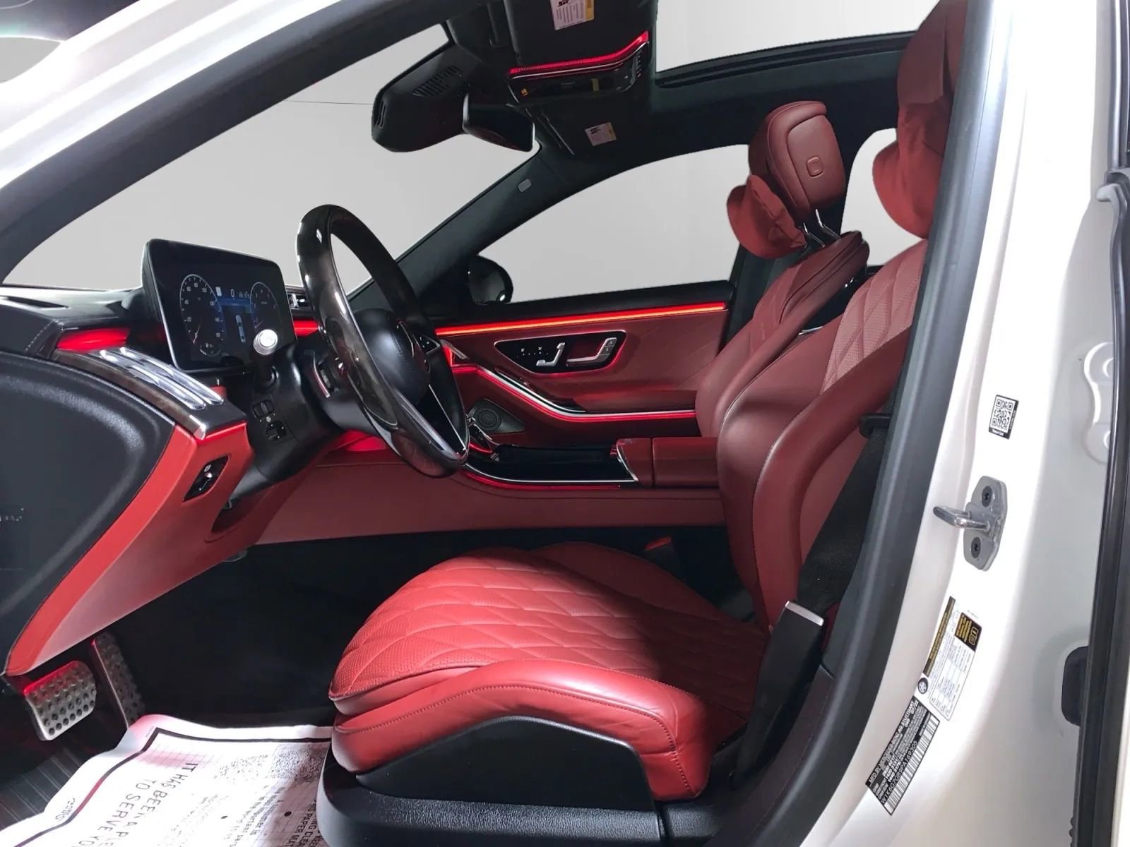 Used 2023 Mercedes-Benz S 580 4MATIC Sedan w/ AMG Line image 2