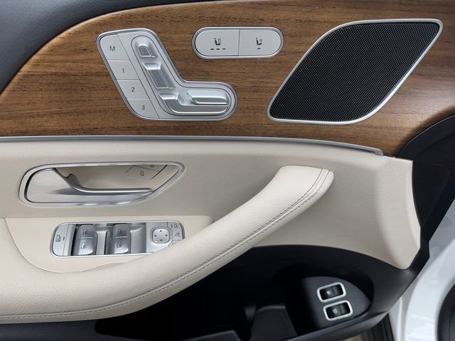 Certified 2025 Mercedes-Benz GLE 450e 4MATIC image 11