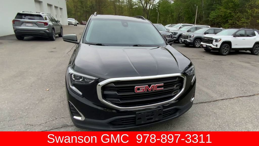 Used 2020 GMC Terrain SLE w/ Driver Convenience Package AWD/4WD image 3