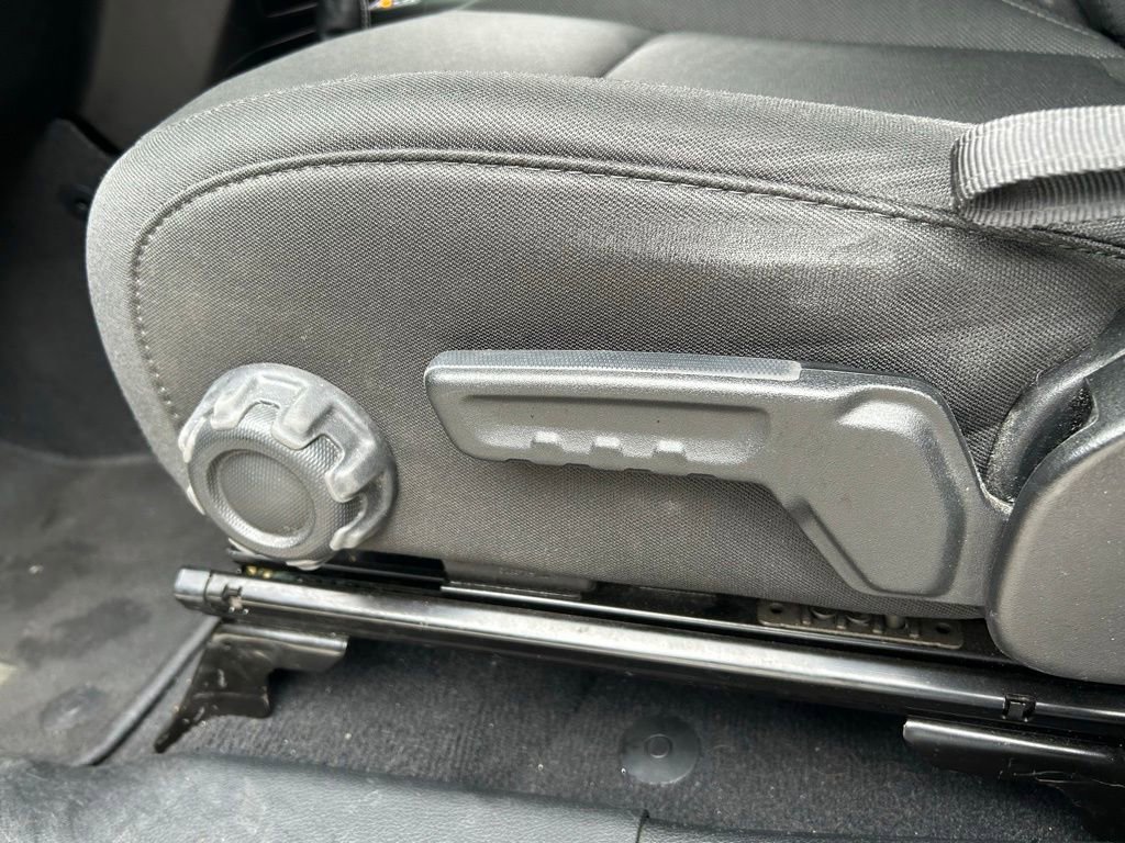 Certified 2018 Jeep Wrangler Unlimited Sahara image 18