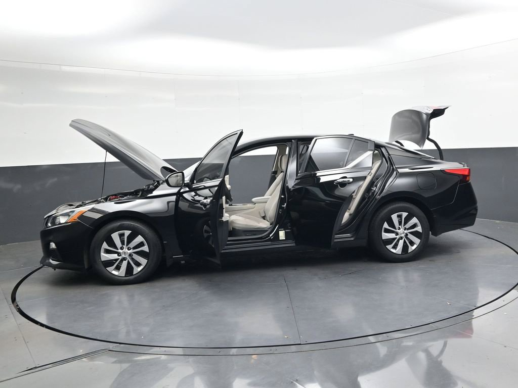 Used 2020 Nissan Altima 2.5 S FWD image 43