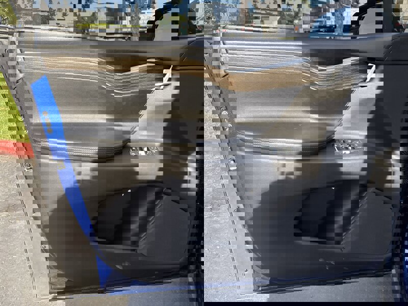 Used 2016 Tesla Model X 90D image 25