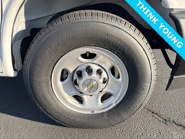New 2025 Chevrolet Express 2500 w/ Enhanced Convenience Package image 9