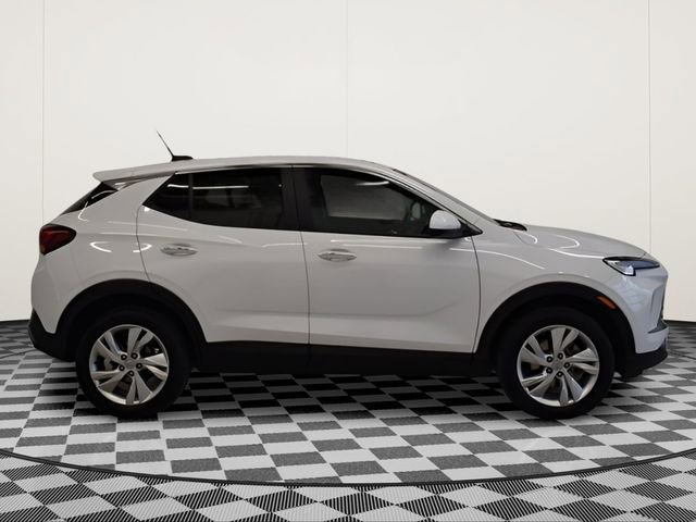 Used 2025 Buick Encore GX Preferred image 2