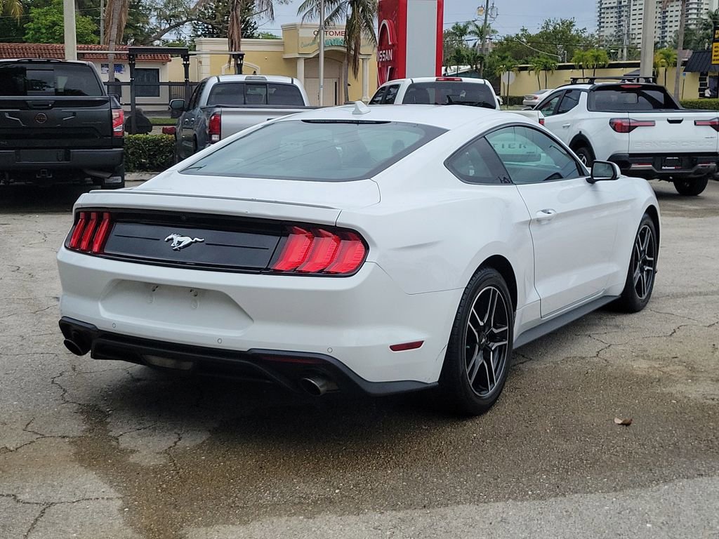 Used 2022 Ford Mustang Premium RWD image 6