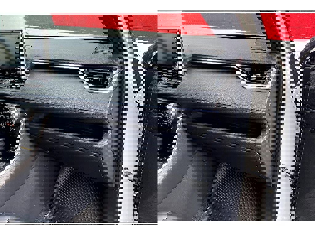 Used 2020 Toyota RAV4 XSE image 17