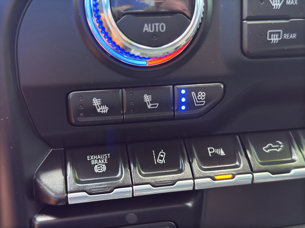 Used 2022 GMC Sierra 2500 Denali AWD/4WD image 39