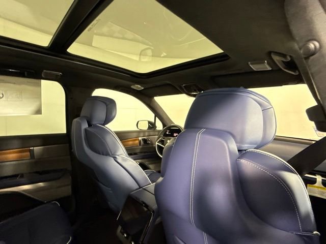 New 2026 Cadillac Vistiq Premium Luxury image 32