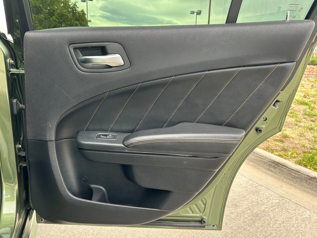 Used 2018 Dodge Charger R/T RWD image 28