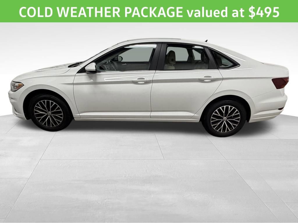 Used 2019 Volkswagen Jetta SE w/ Cold Weather Package image 2