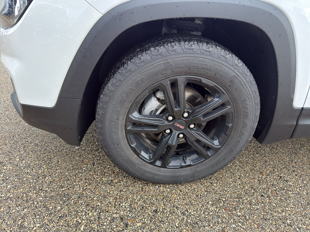 Used 2023 GMC Terrain AT4 w/ Tech Package AWD/4WD image 6