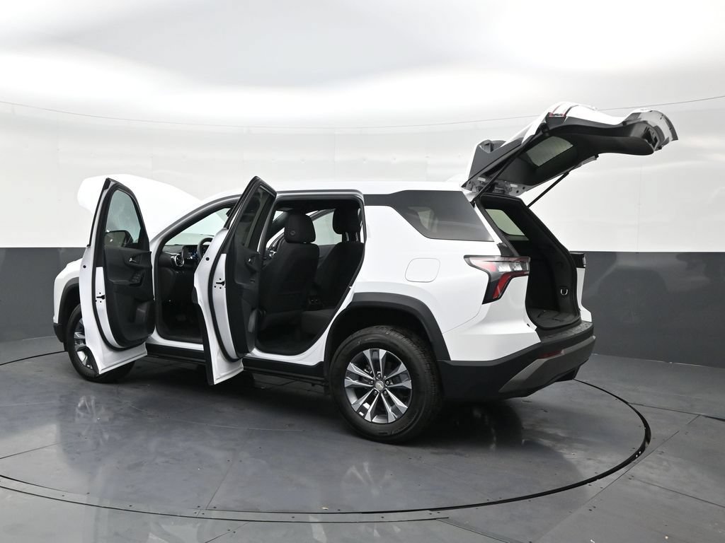 Used 2025 Chevrolet Equinox LT w/ Safety and Technology Package FWD image 30
