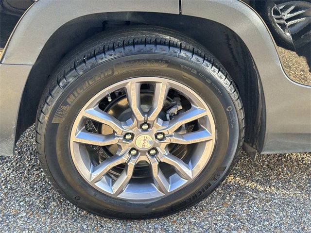 Used 2022 GMC Terrain SLT image 5