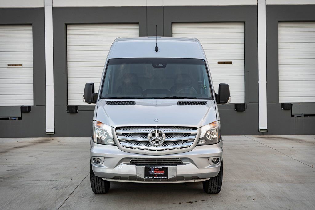 Used 2015 Mercedes-Benz Sprinter 2500 image 3