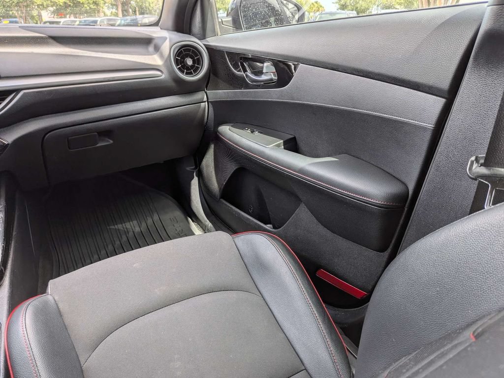 Used 2022 Kia Forte GT FWD image 23