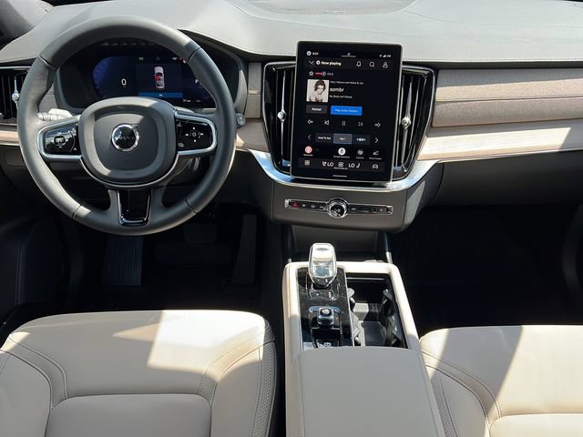 New 2027 Volvo XC90 B6 Plus AWD/4WD image 10
