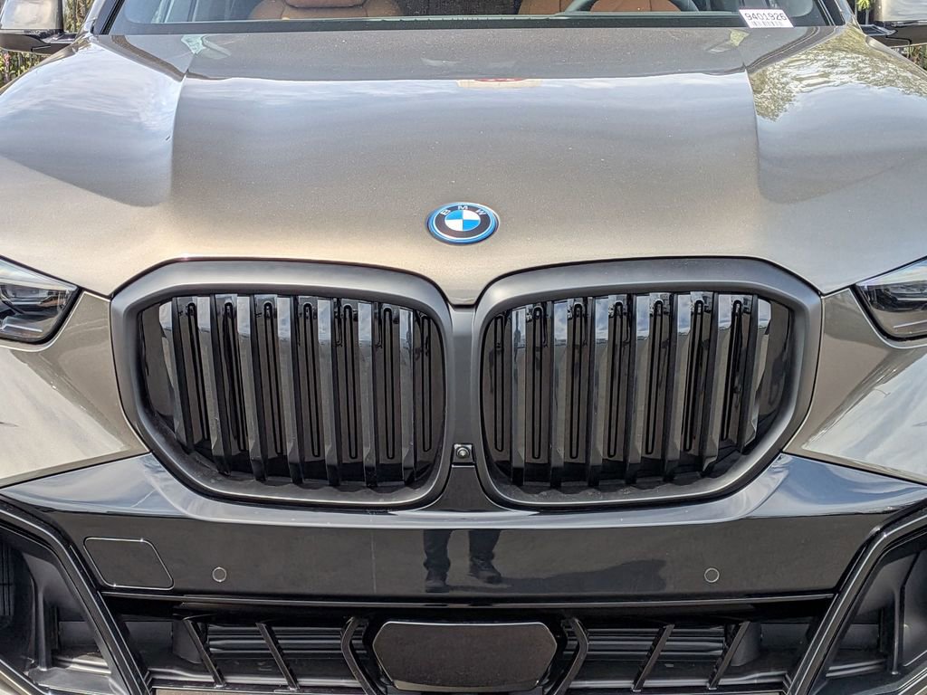 New 2026 BMW X5 xDrive50e image 36