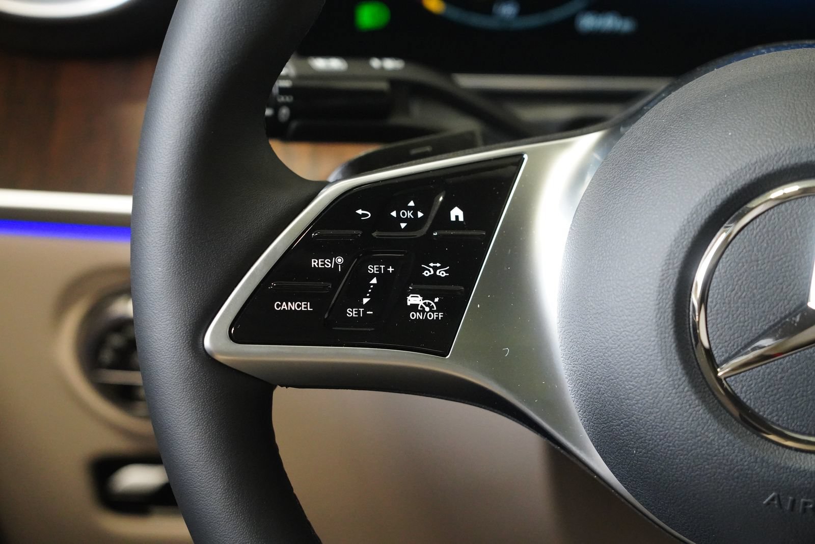 New 2026 Mercedes-Benz C 300 4MATIC Sedan image 19