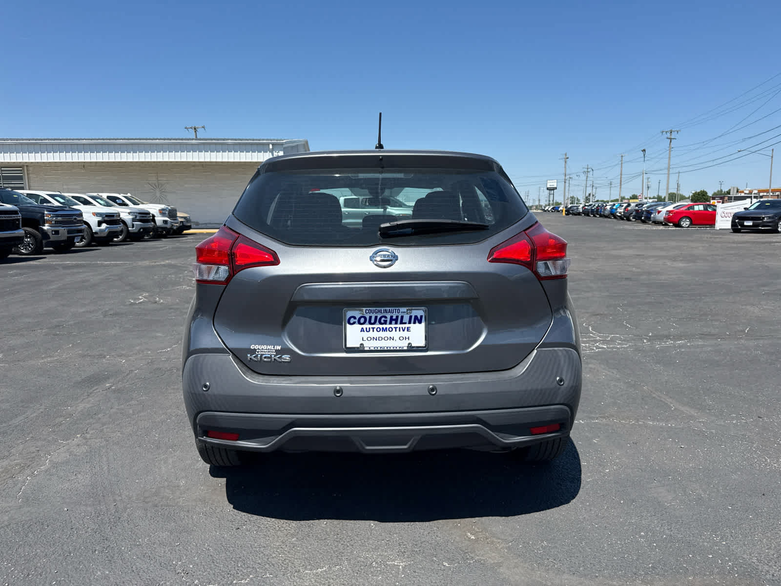 Used 2020 Nissan Kicks S FWD image 4