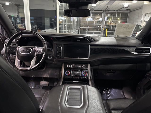 Used 2024 GMC Yukon XL Denali image 29