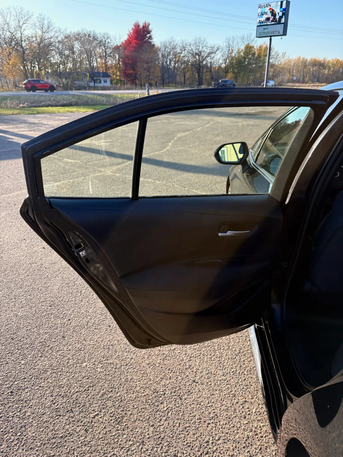 Used 2020 Toyota Corolla LE FWD image 33