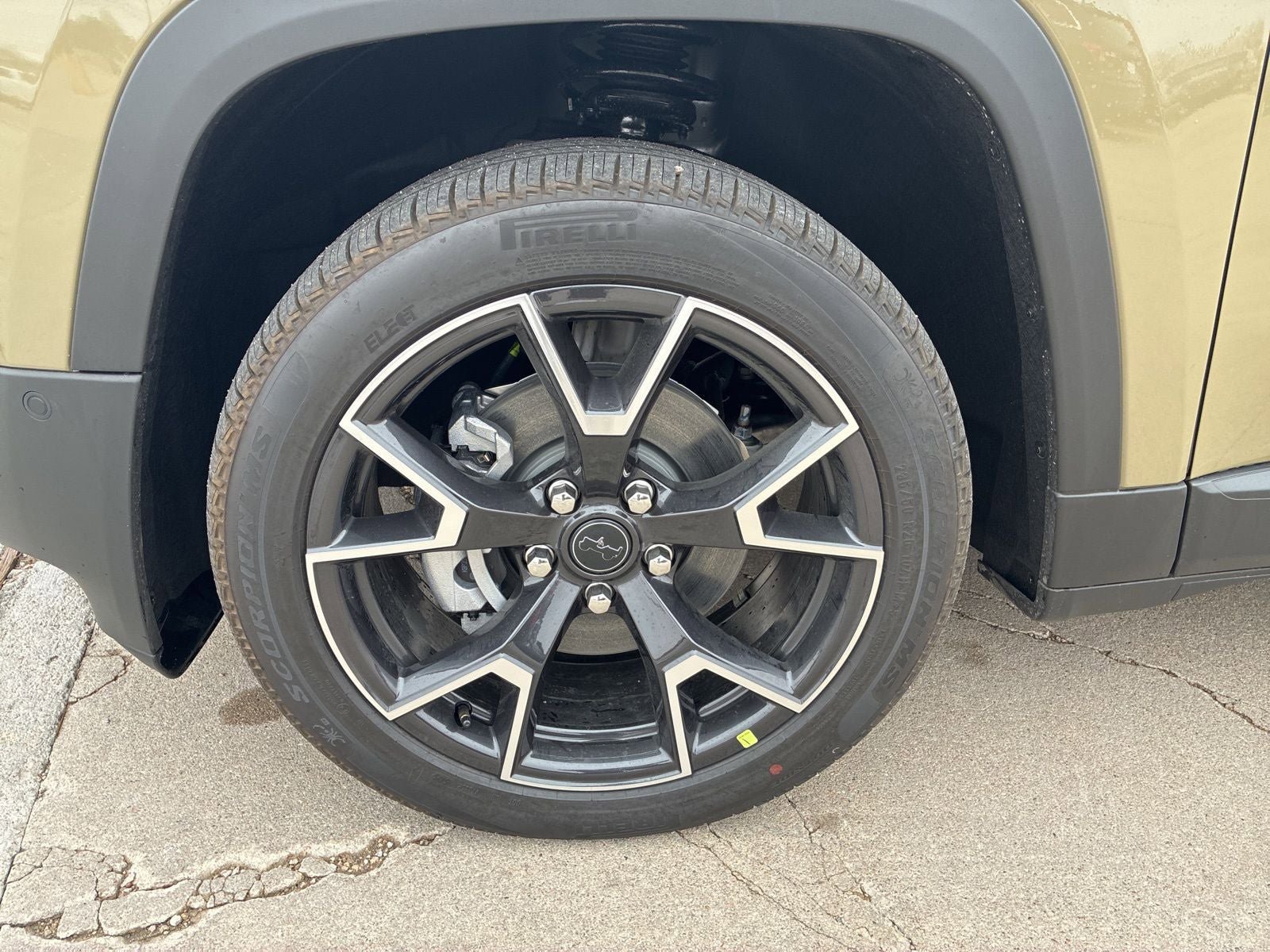 New 2026 Jeep Cherokee Overland w/ Advanced Pro Tech Group AWD/4WD image 12