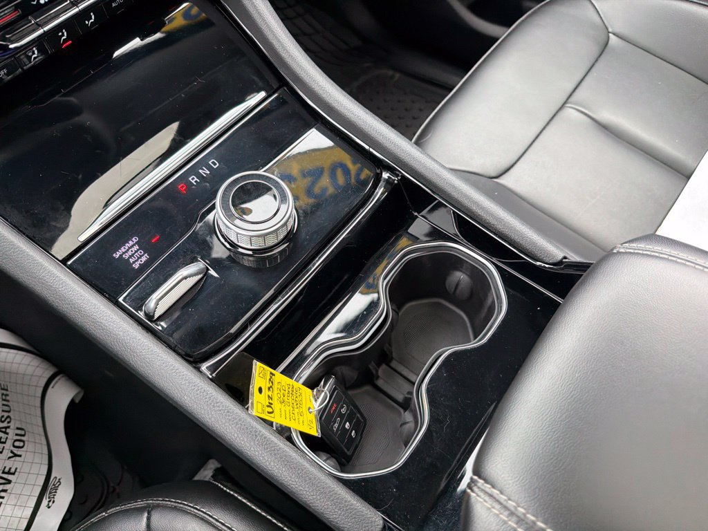 Used 2023 Jeep Grand Cherokee Limited w/ MOPAR Finishing Package AWD/4WD image 21