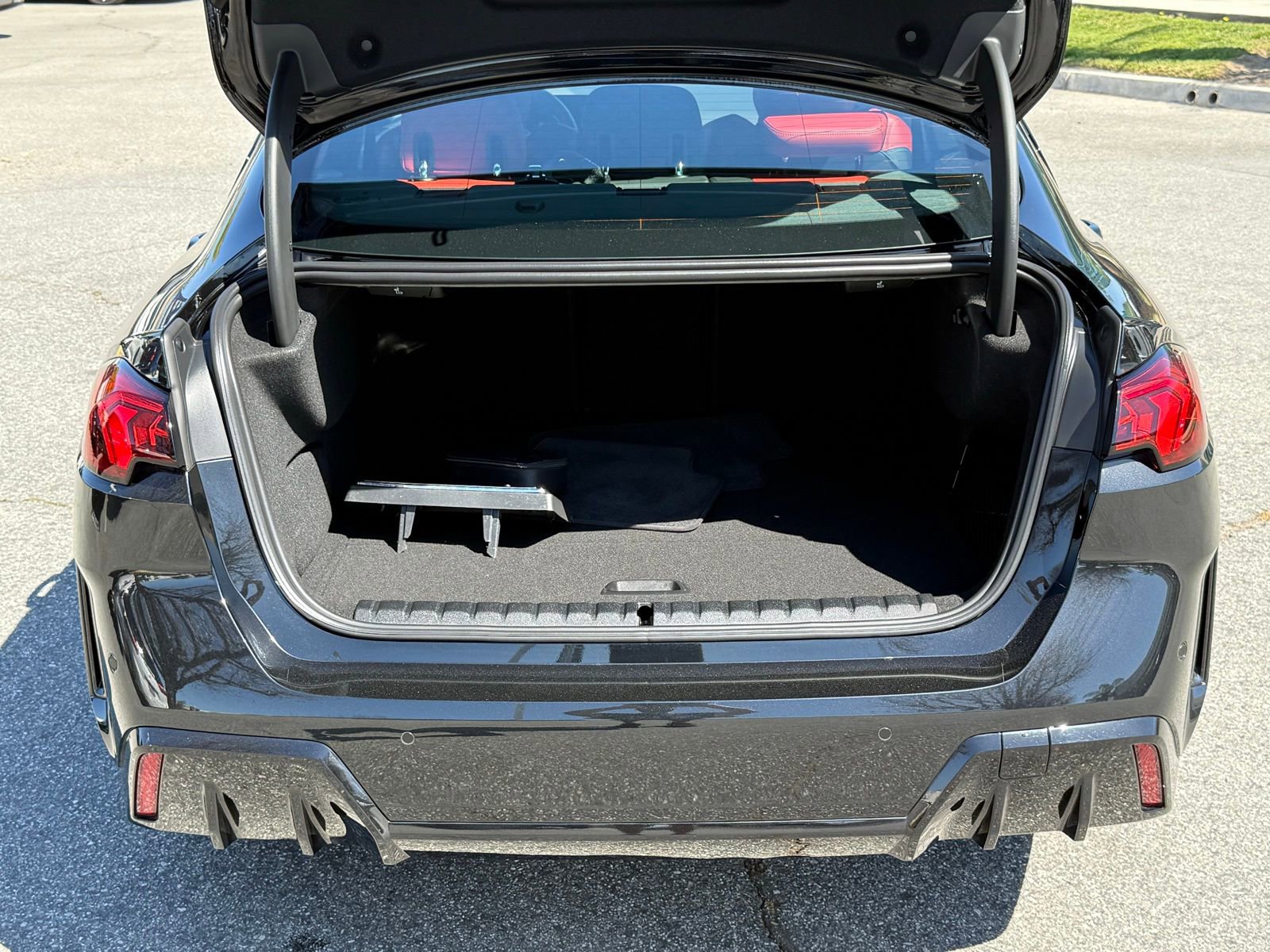 Used 2025 BMW 228i xDrive w/ Technology Package image 17