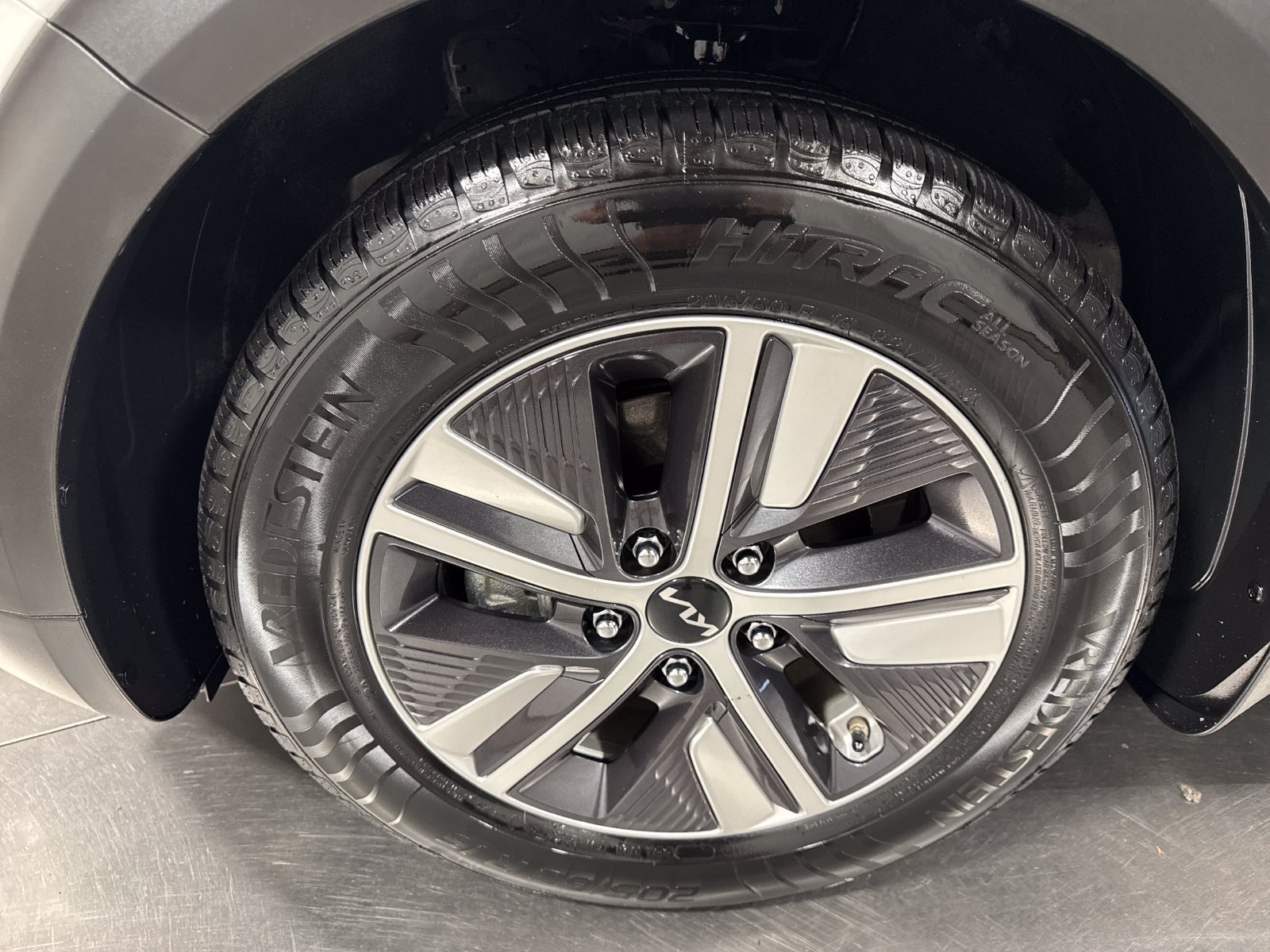 Certified 2022 Kia Niro EX Premium FWD image 2