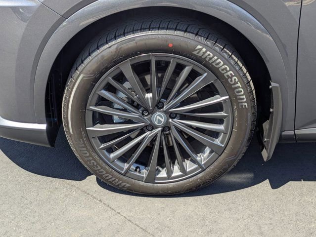 Used 2026 Lexus RX 350h w/ Convenience Package image 9