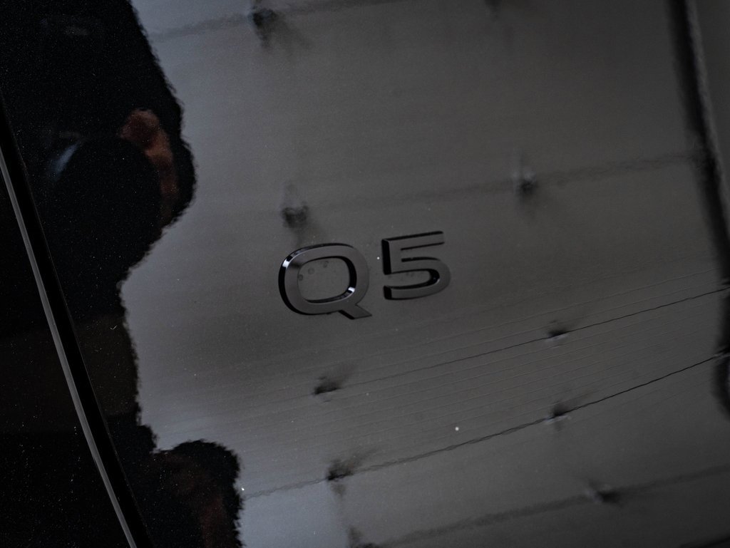 Certified 2025 Audi Q5 2.0T Premium Plus image 18