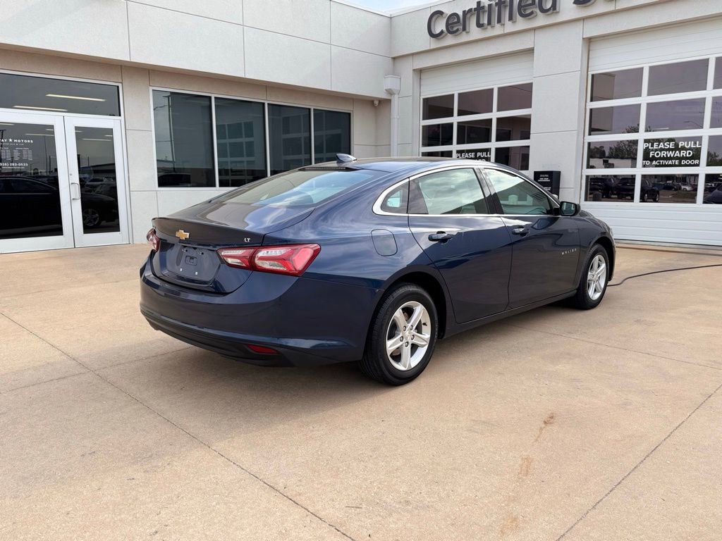 Used 2022 Chevrolet Malibu LT FWD image 4
