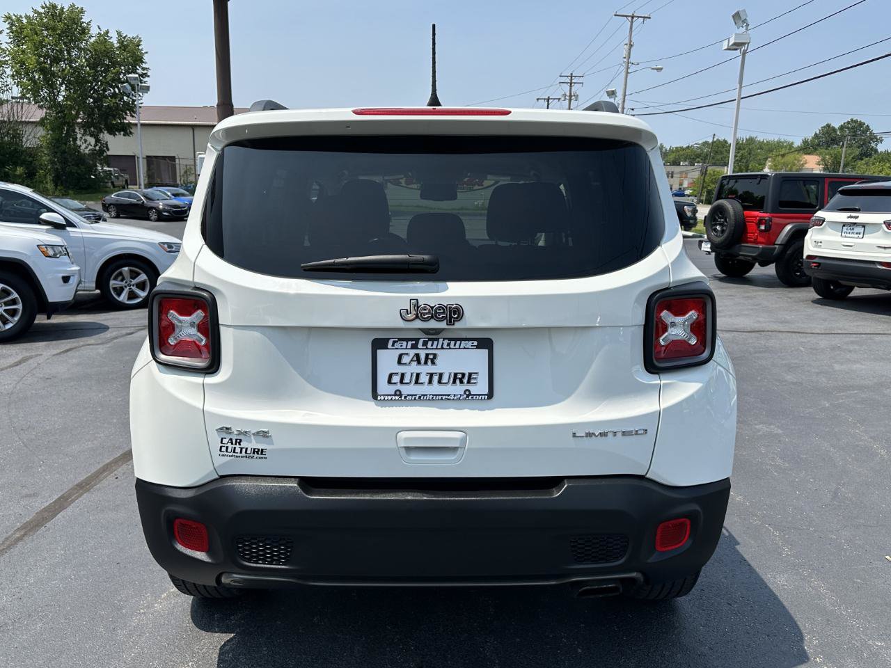 Used 2020 Jeep Renegade Limited w/ UConnect 8.4 Nav Group AWD/4WD image 14
