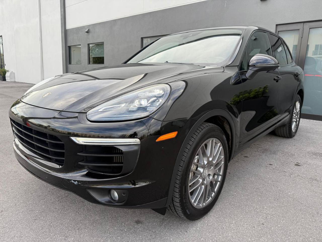 Used 2016 Porsche Cayenne S AWD/4WD image 13