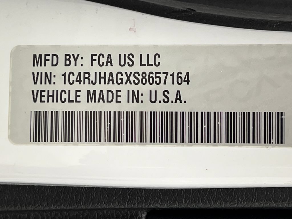 Used 2025 Jeep Grand Cherokee Altitude AWD/4WD image 75